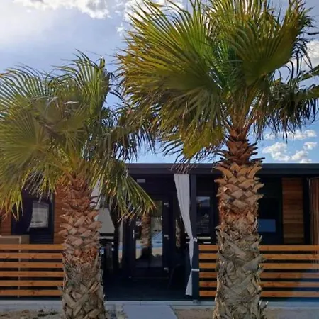 別荘 Standard Two Bedroom Mobile With Terrace And Sea View Br3 *