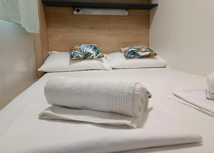 Standard Two Bedroom Mobile With Terrace And Sea View Br3 Pirovac