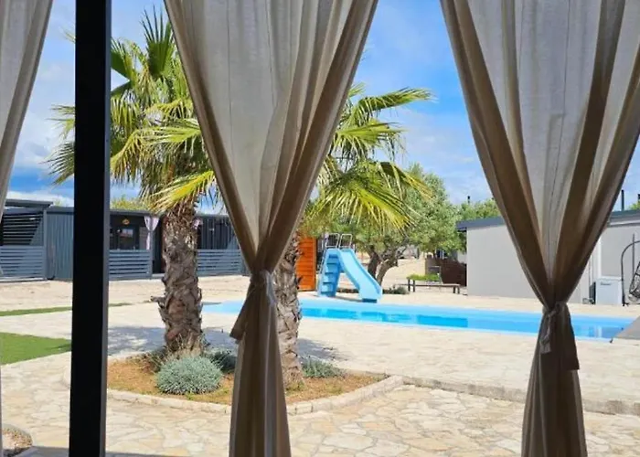 Standard Two Bedroom Mobile With Terrace And Sea View Br3 *